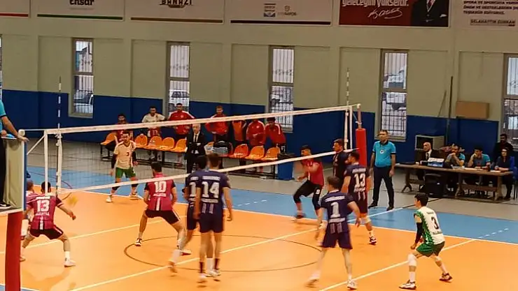 Voleybol'da  Malatya Bşb  3 Kilis Genç. Spor 1