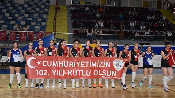 Voleybolun Kalbi Malatya'da Attı: Malatya Voleybol Spor 3-2 Kazandı