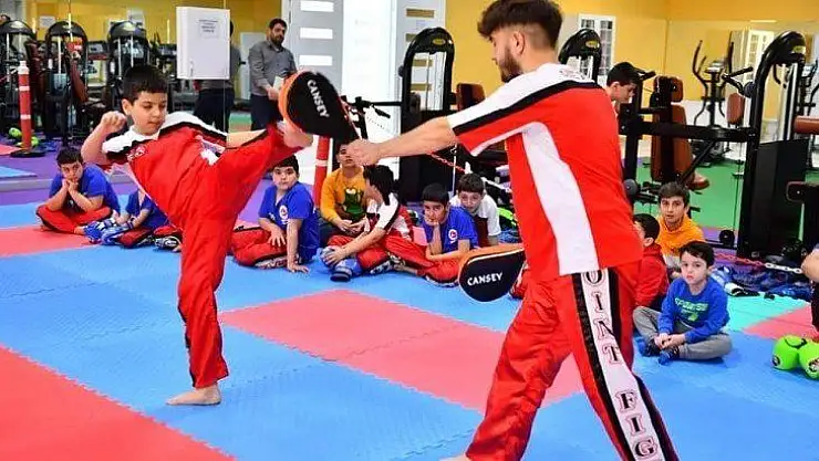 Yeşilyurt Belediyespor Kick-Boks Takımı, Gözünü Zirveye Dikti