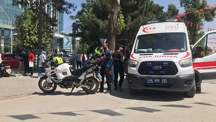 Yeşilyurt'ta Kontrolden Çıkan Motosiklet Devrildi: Sürücü Yaralandı