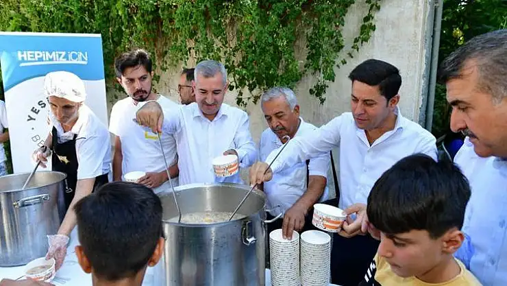Yıl Sonu Sergisi ve Aşure Dağıtım Programı düzenlendi
