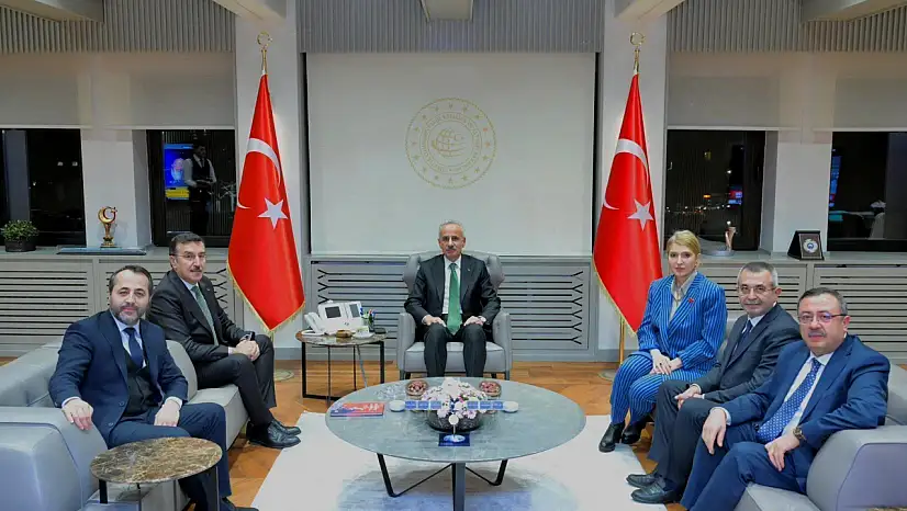 AK Parti Malatya Heyeti'nden Bakan Uraloğlu'na Ulaşım ve Altyapı Çıkarması