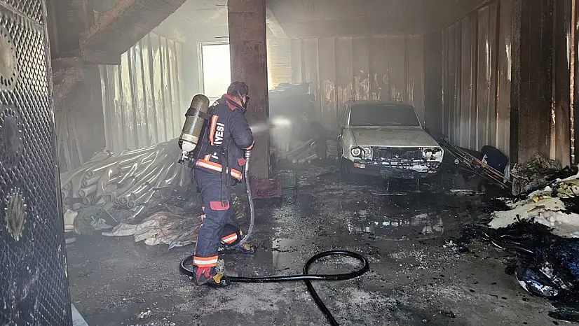 Akçadağ İlçesinde Depo Yangını