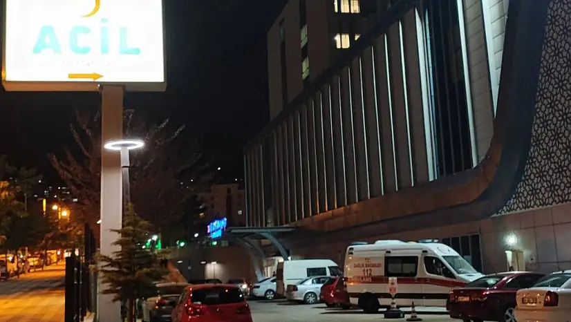 Ayağından Vurulan Kişi Hastaneye Sığındı