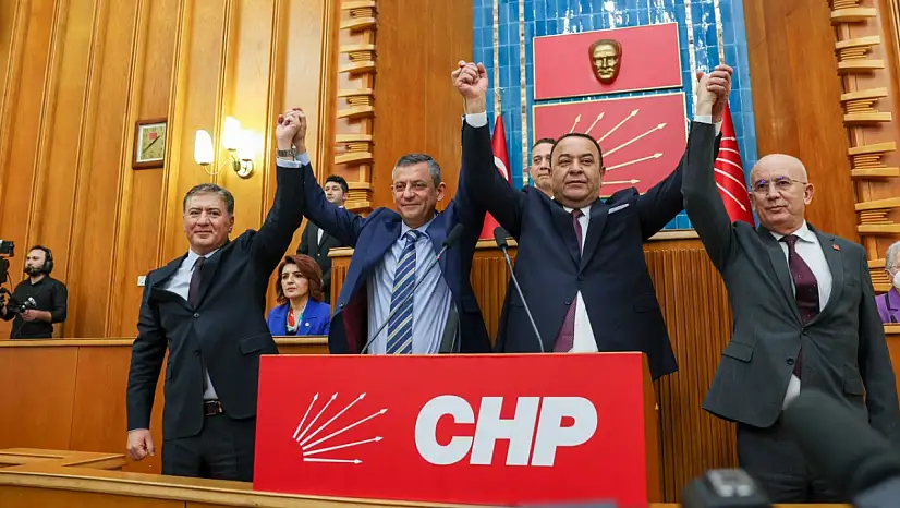 Bağımsız Ankara Milletvekili Adnan Beker CHP'ye katıldı