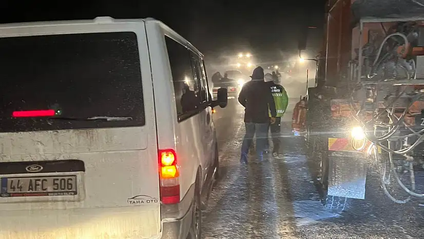 Çelikhan–Doğanşehir Yolunda Kar ve Tipi Alarmı: Mahsur Kalan Vatandaşlar Kurtarıldı