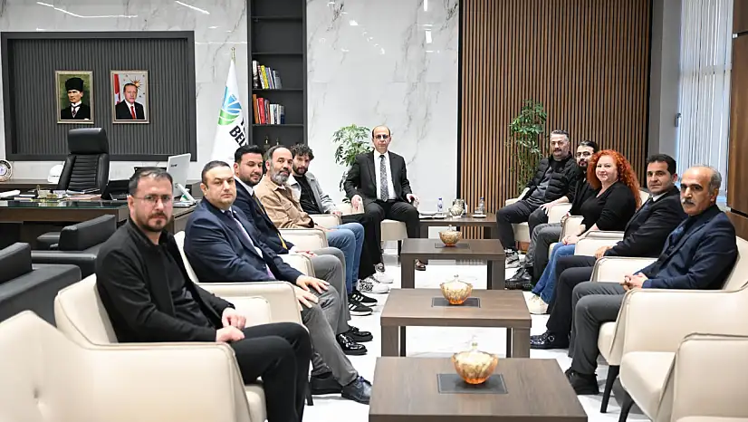 'Gençlik Ve Ailem' Temalı 1.Kısa Film Yarışması Konuklarından Başkan Geçit'e Ziyaret!