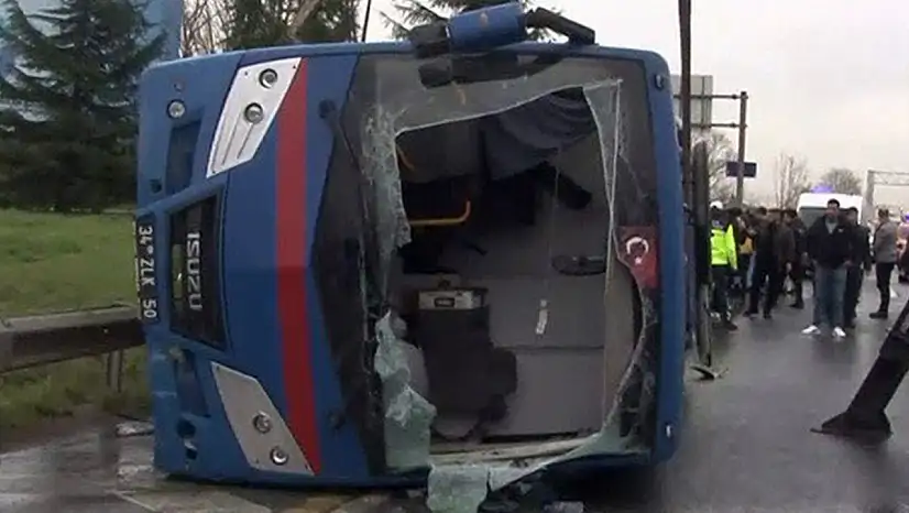 İstanbul'da cezaevi nakil aracı kazası