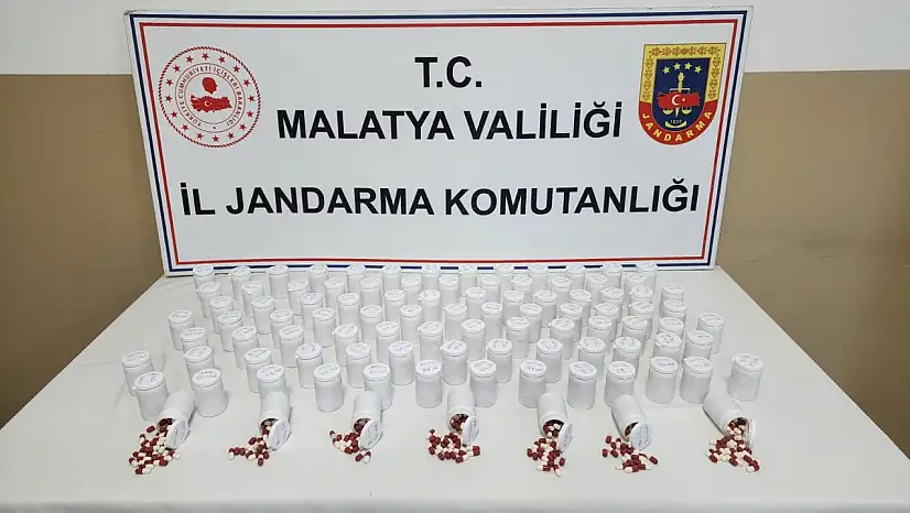 Malatya'da Jandarmadan Narkotik Operasyonu: 5 Bin 561 Sentetik Hap Ele Geçirildi