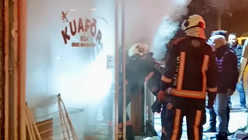 Malatya'da Kuaförde Yangın: Maddi Hasar Oluştu, Can Kaybı Yok