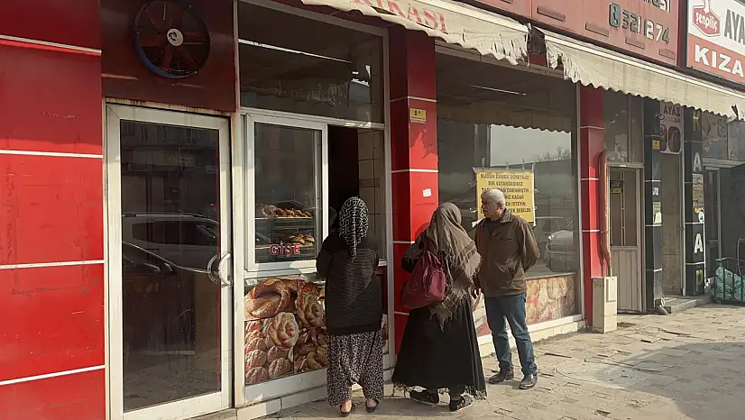 Malatya'da Regaip Kandili'nde Ücretsiz Ekmek Dağıtımı