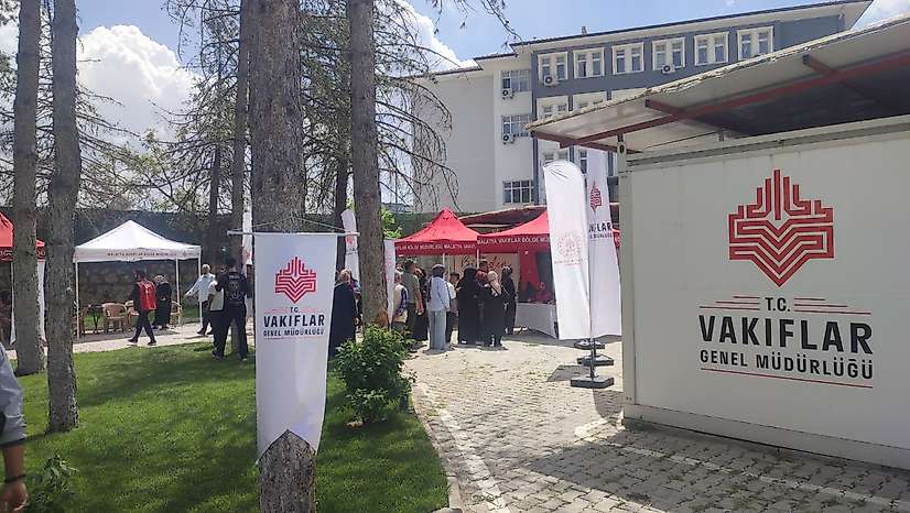 Malatya Vakıflar Bölge Müdürlüğü'nden  Çocuklara Bayram Desteği