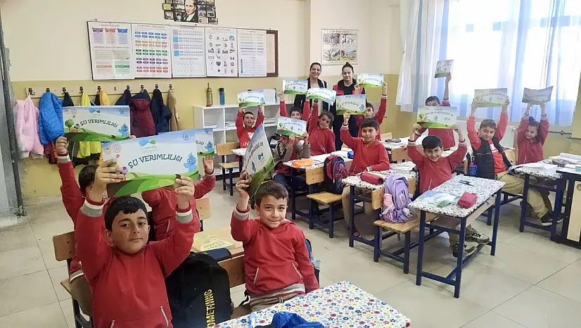 Minik Öğrenciler Su Tasarrufunu Öğreniyor
