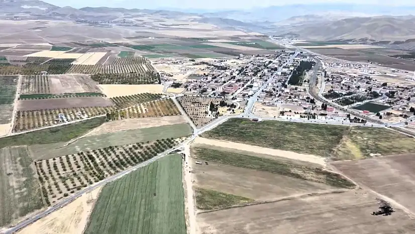 Recai Kutan Boztepe Barajı Yazıhan Ovası'nda Üretimi Canlandırdı