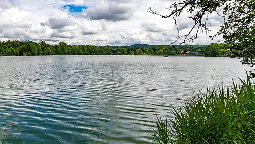Sapanca Gölü'nde mahsur kalan 17 kişi kurtarıldı