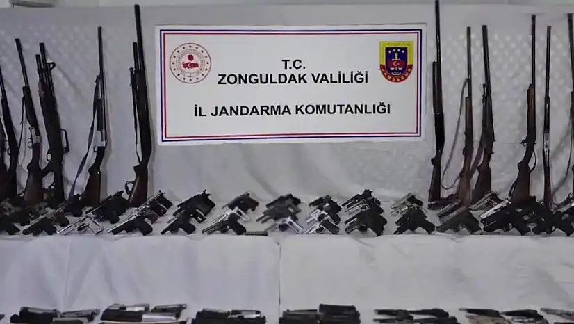 Silah ve Mühimmat Kaçakçılığına Darbe: 202 Şüpheli Yakalandı