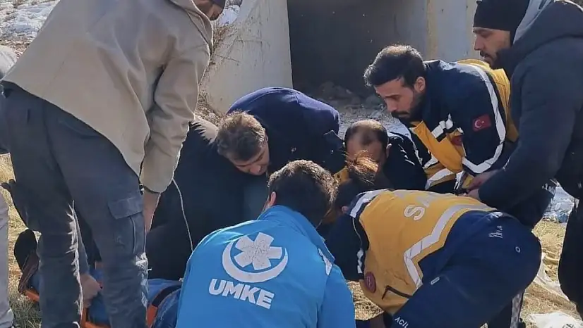 Trafik Kazasında Genç Sürücü Can Verdi, Ailesi Hastanede Tedavi Altında