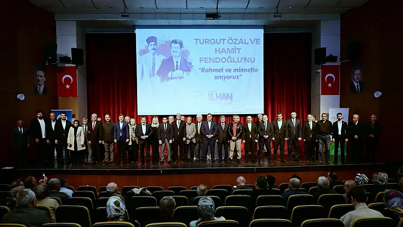 'Turgut Özal ve Hamit Fendoğlu'nu Anma- Anlama Paneli' Duygusal Anlara Sahne Oldu
