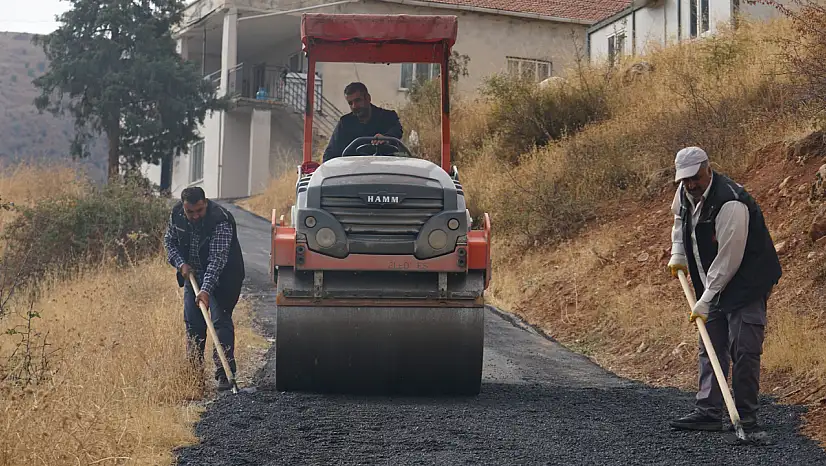 Yeşilyurt Belediyesi'nden Kış Öncesi Asfalt Seferberliği