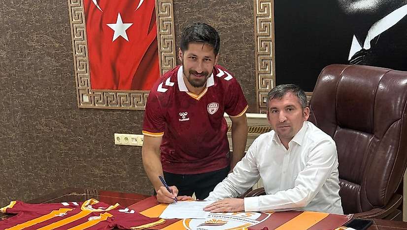 Yeşilyurt Spor'dan Forvete Takviye: Muhammed Enes Yılmaz İmzayı Attı