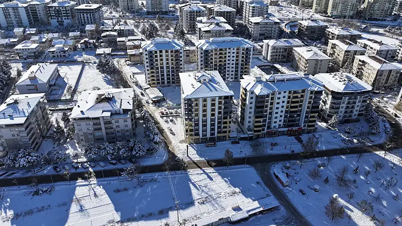 Yeşilyurt'ta Kentsel Dönüşüm Hız Kesmiyor: Yeşil Yaşam Evleri Yükseliyor