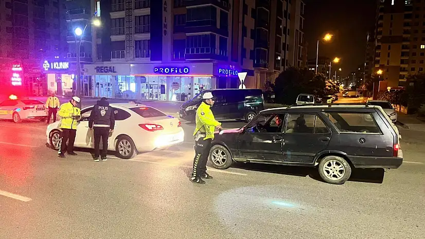 Yüzakı Caddesi'nde Asayiş ve Trafik Denetimi