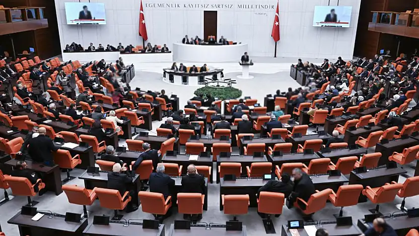 10. Yargı Paketi Meclis'te kabul edildi: Yeni düzenlemeler neler getiriyor?