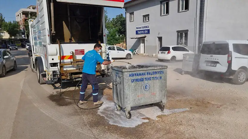 11 bin ton köpüklü su, 7 bin çöp konteyneri, 3 bin 500 ton atık temizlendi