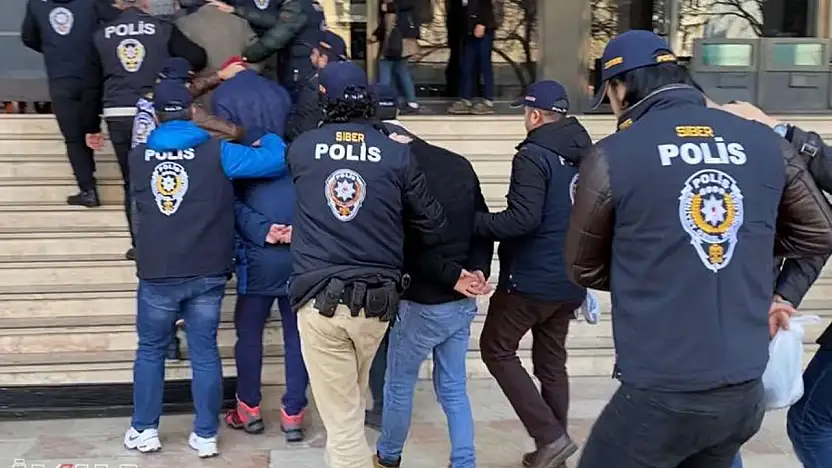 29 ilde siber suç operasyonu: 423 şüpheli yakalandı