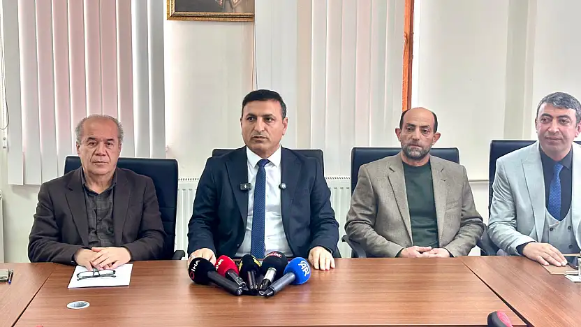 Abdulvahap Göçer'den CHP'ye Demokrasi Vurgusu