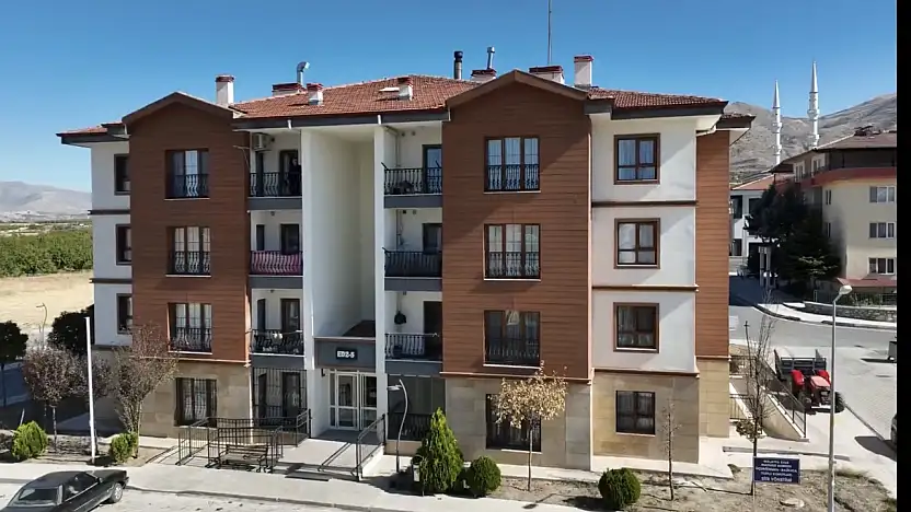 Aidat Artışı ve Sıcak Su Faturasıyla Toplam Borç 1.500 TL'yi Aştı