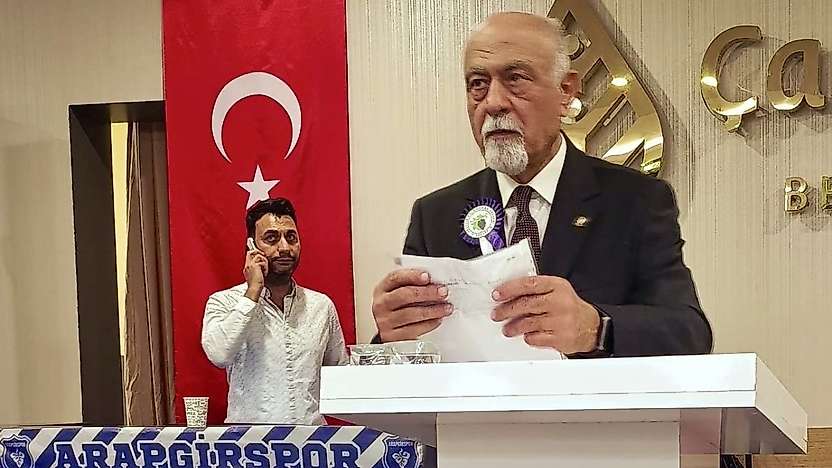 Arapgir'de Öğrenciler İçin 'Bir Kalem Bir Defter' Kampanyası