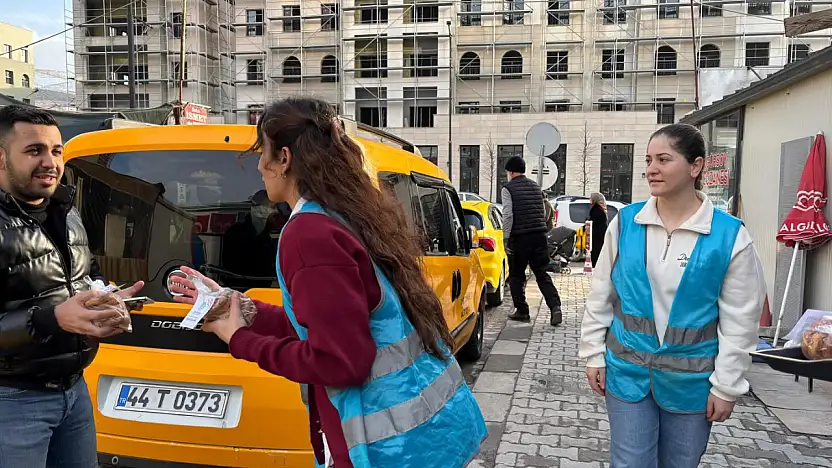 Asena Birimi'nden Malatya'da Berat Kandili İkramı