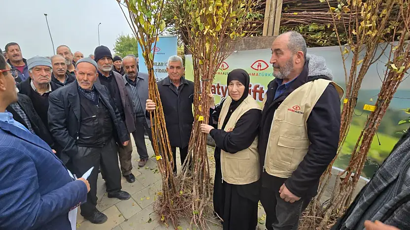 Avusturya'dan Malatya'ya Destek: 12 Bin Kayısı Fidanı Dağıtıldı