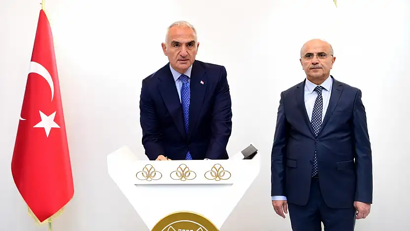 Bakan Ersoy'dan Başkan Er'e Ziyaret