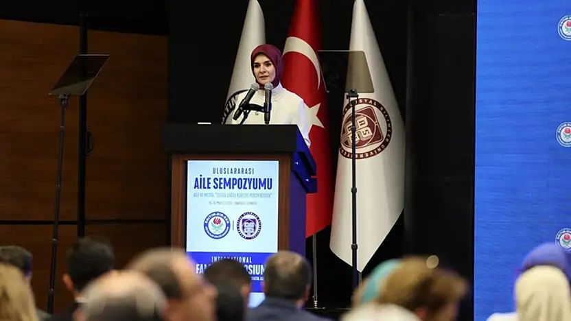 Bakan Göktaş: Dijital medya mecralarıyla cinsiyetsizleştirme akımları topluma dayatılıyor
