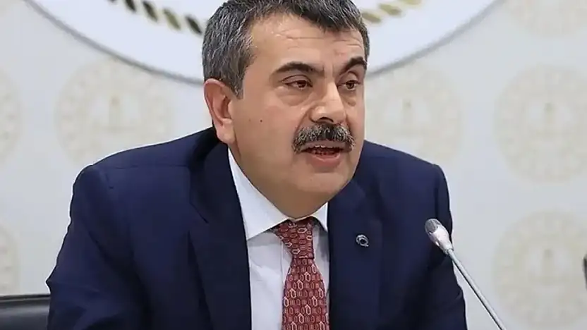 Bakan Tekin: Erken tatil gündemimizde yok, zorunlu eğitim süresi değişmiyor