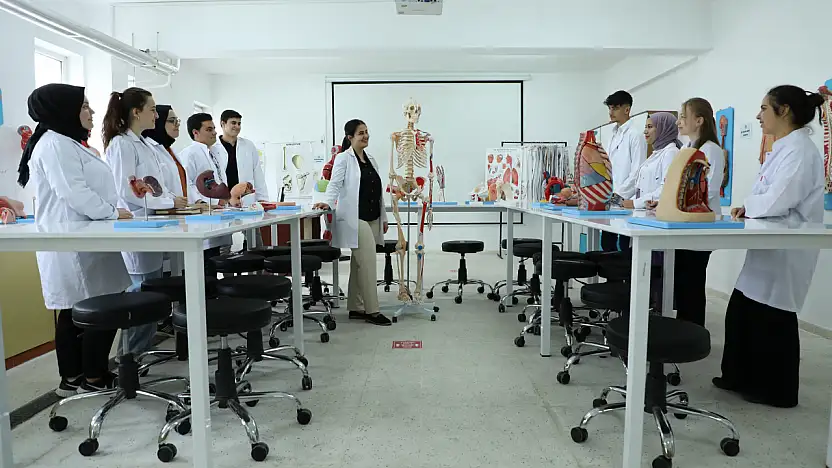 BARÜ Hemşirelik Bölümüne HEPDAK'tan 5 Yıl Tam Akreditasyon