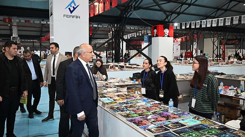 Başkan Er: 'Kitap Fuarımız Her Yıl Büyüyor'