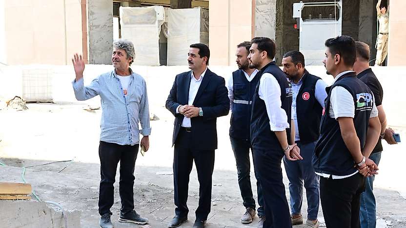 Başkan Taşkın'dan Şemsiye Sokak Müjdesi