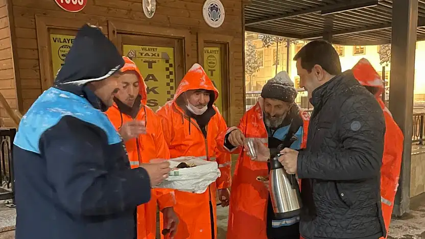 Battalgazi Belediyesi'nden Karla Mücadelede 7/24 Seferberlik