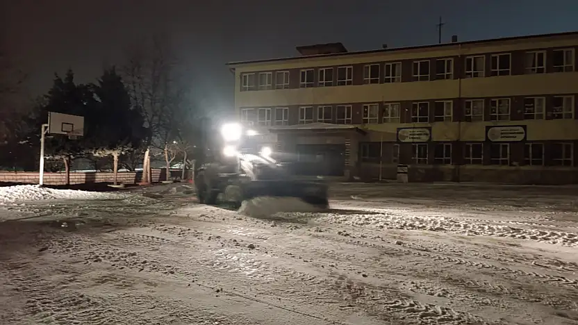 Battalgazi Belediyesi'nden Okullarda Kar Seferberliği