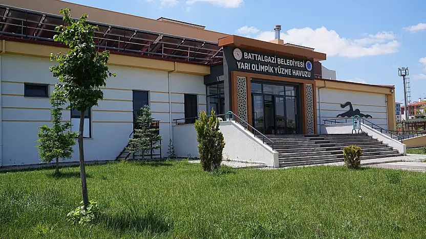 Battalgazi Belediyesi Yüzme Kulübü'nde Yeni Dönem: Kurslar 1 Haziran'da Başlıyor