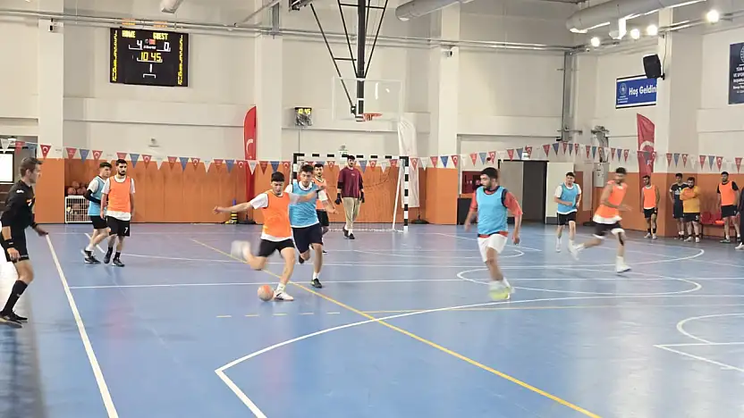 Battalgazi'de 29 Ekim Cumhuriyet Kupası Futsal Turnuvası Tamamlandı