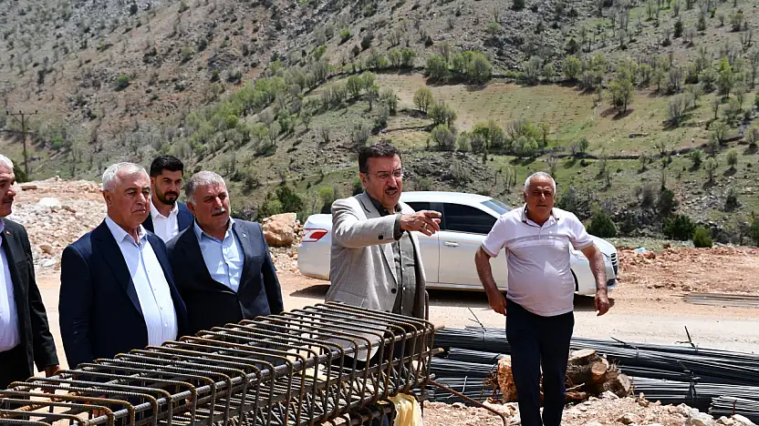 Bülent Tüfenkci Doğanşehir'de Vatandaşlarla Birebir Görüştü, Sorunlar İçin Hızlı Müdahale