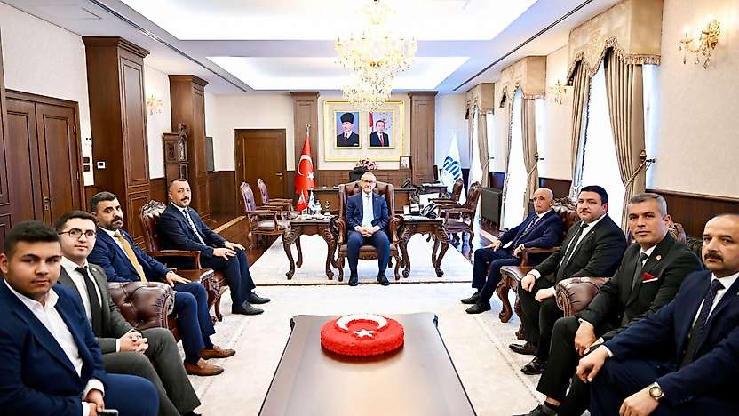 Burhan Kılıç, Deprem Konutlarındaki Eksiklikleri Vali Yavuz'a İletti
