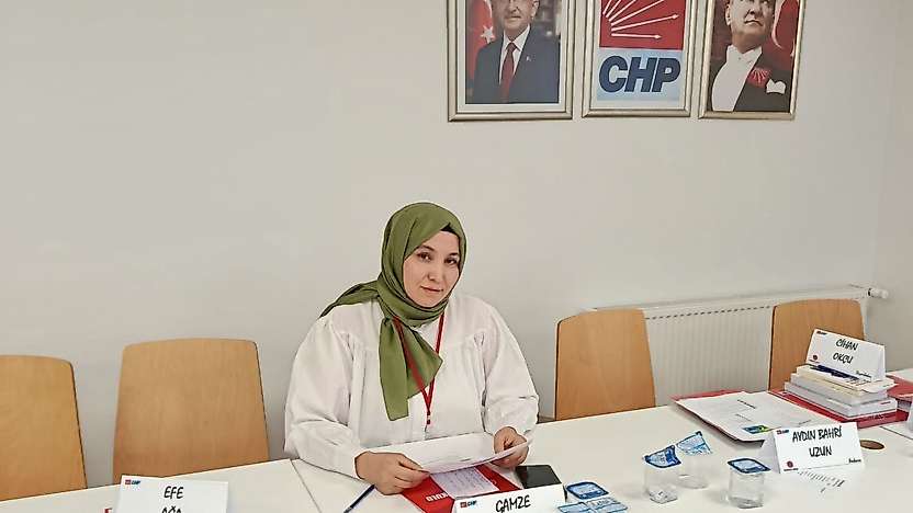 CHP Malatya'da İstifa Depremi! Gamze Özden Görevinden Ayrıldı