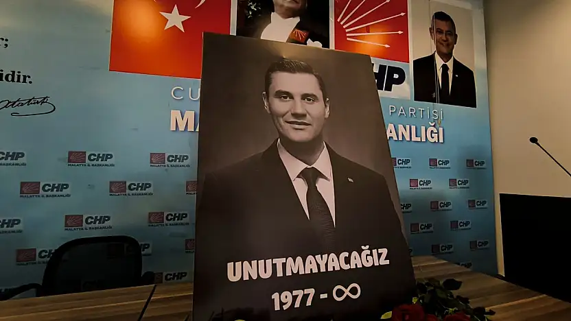 CHP Malatya Örgütü Ferdi Zeyrek İçin Anma Programı Düzenledi