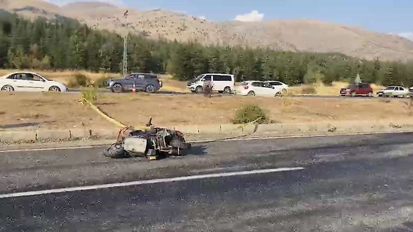 Doğanşehir'de Motosiklet-Otomobil Çarpıştı: 27 Yaşındaki Sürücü Öldü