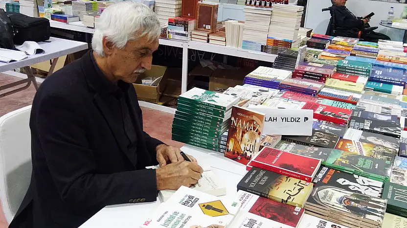 Eğitimci-yazar Yıldız: Namazı cehennemle değil, hikmetiyle sevdirelim